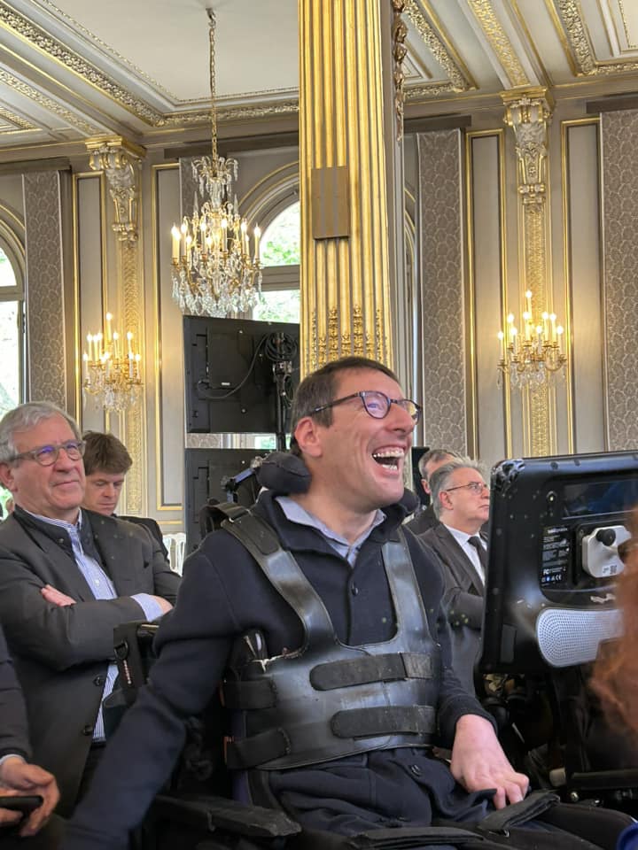 Philippe Aubert poser la question de la CAA au Président Macron lors de la CNH le 26 avril 2023